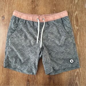 Vuori‎ Kore Lined Shorts Mens XS 27-29” Waist Chevron